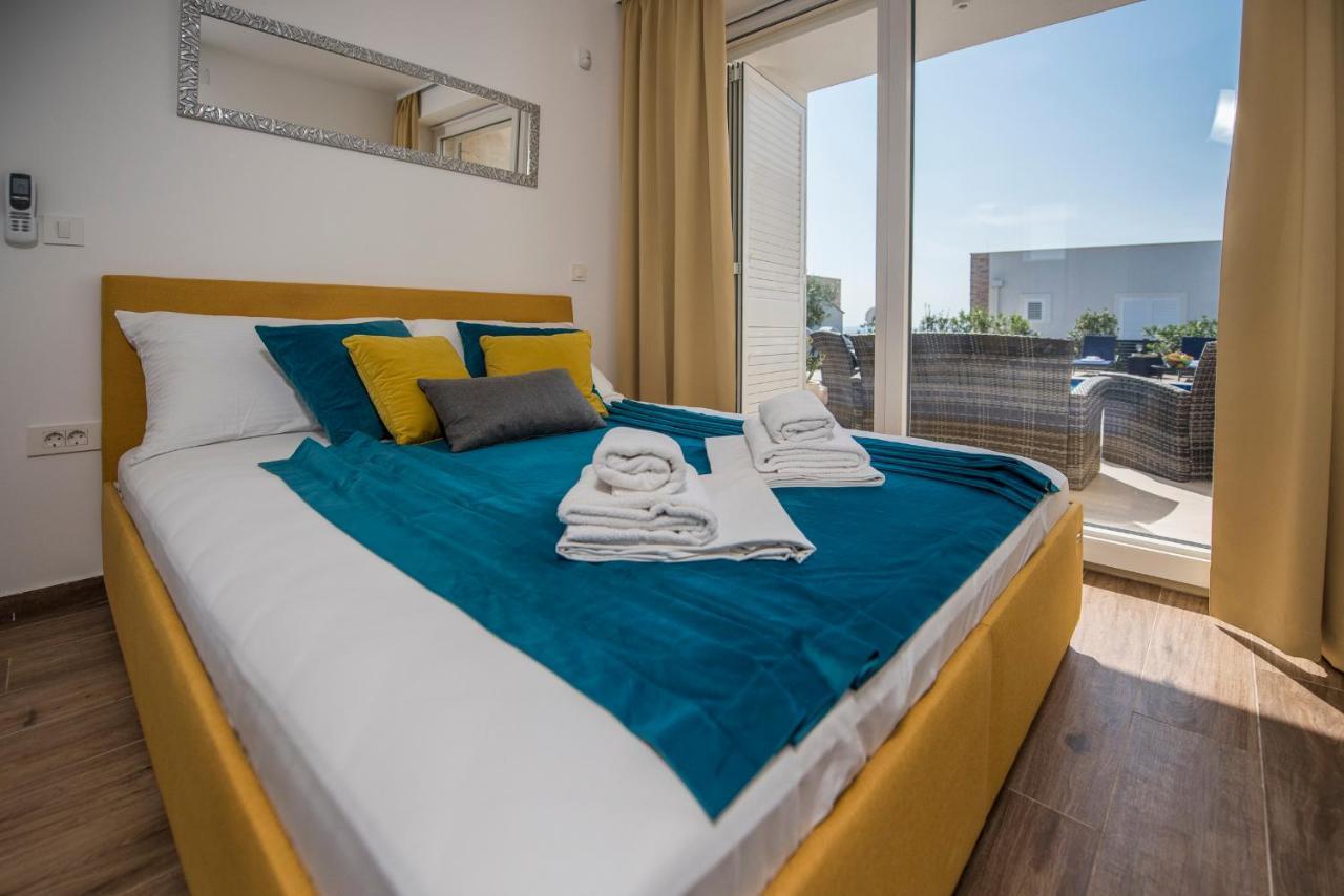 Villas Royal II With Private Pool Novalja Exterior foto